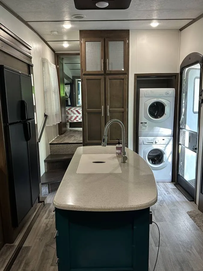 RV Image 16