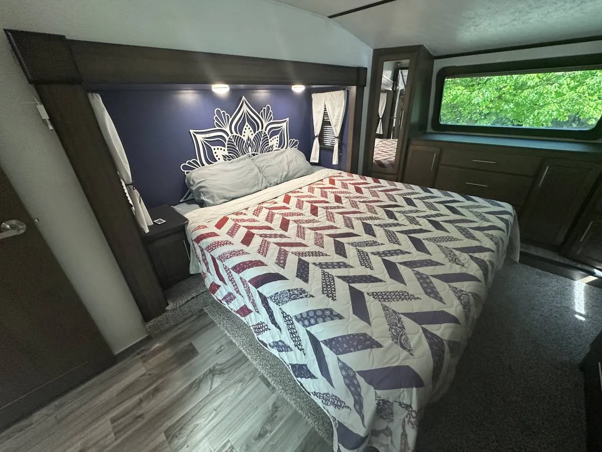 RV Image 10
